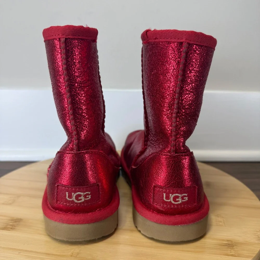 UGG sparkling vibrant